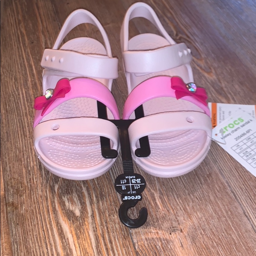 CROCS Keeley Charm Sandal K
